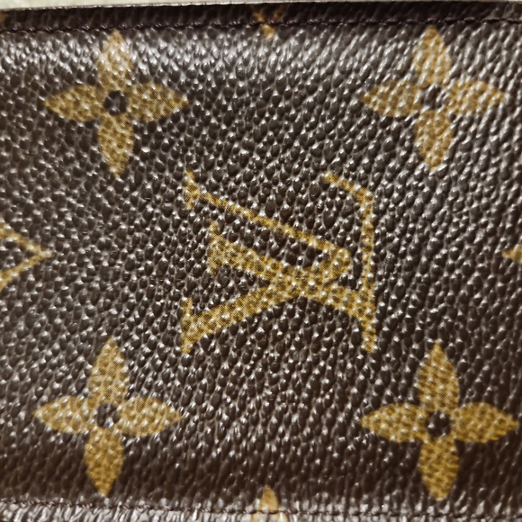 LOUIS VUITTON Etui Cigarette/Accessory Case Authentication #CT0026 - Picture 14 of 16